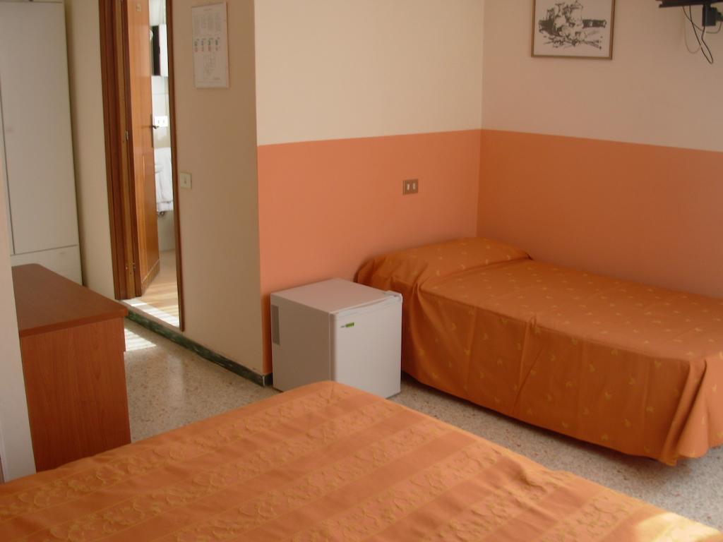 Hotel Saturno Chianciano Terme Zimmer foto