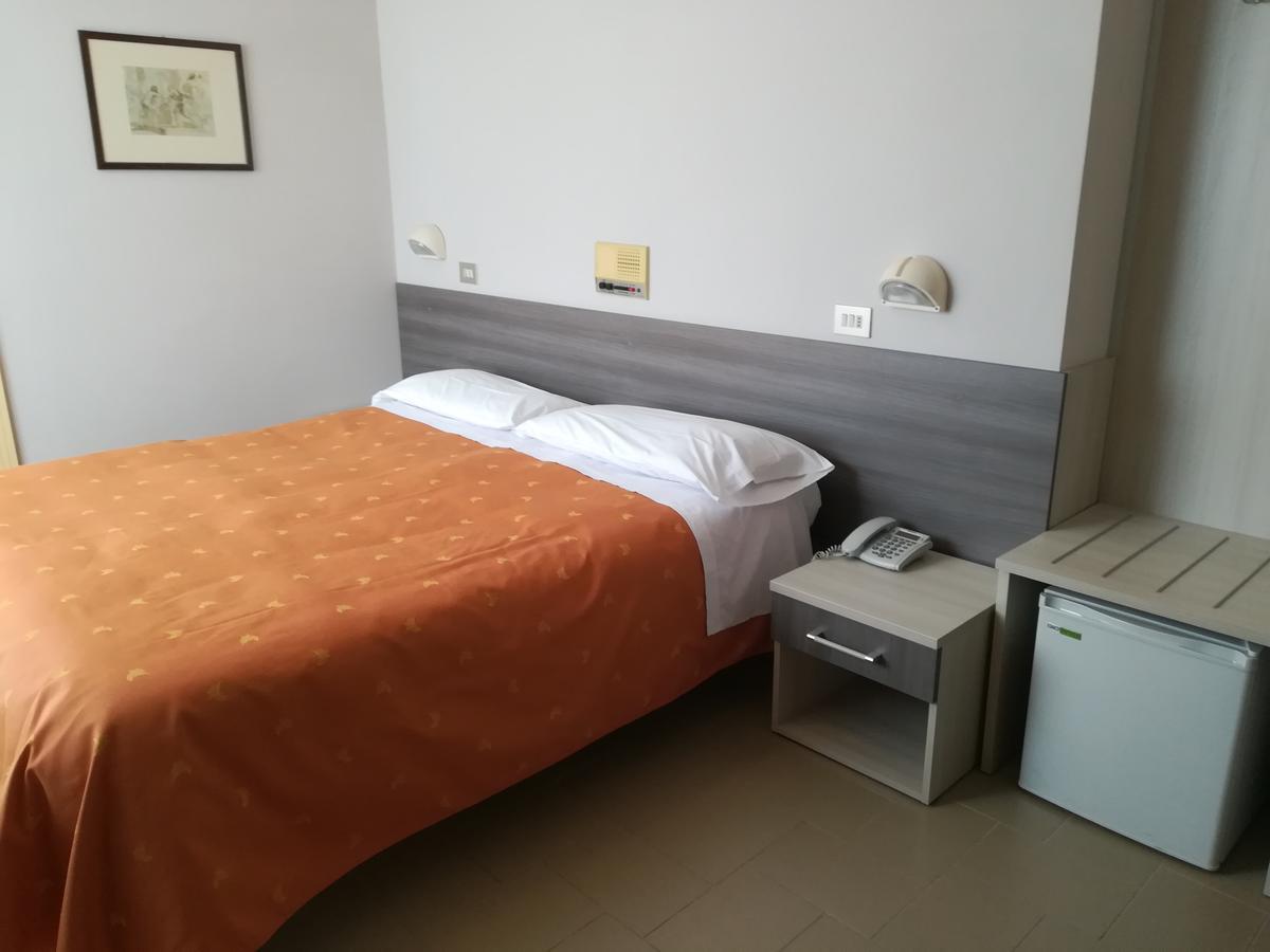 Hotel Saturno Chianciano Terme Exterior foto