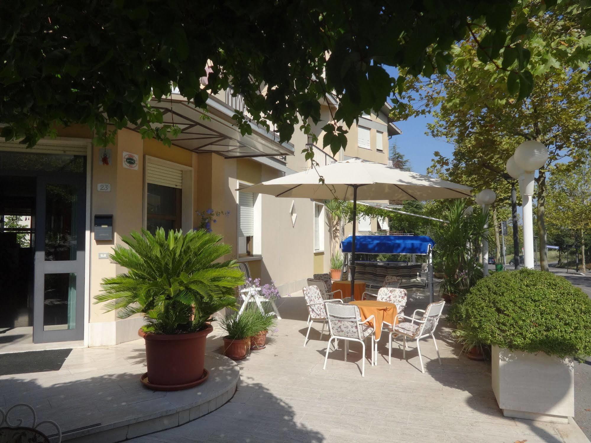 Hotel Saturno Chianciano Terme Exterior foto